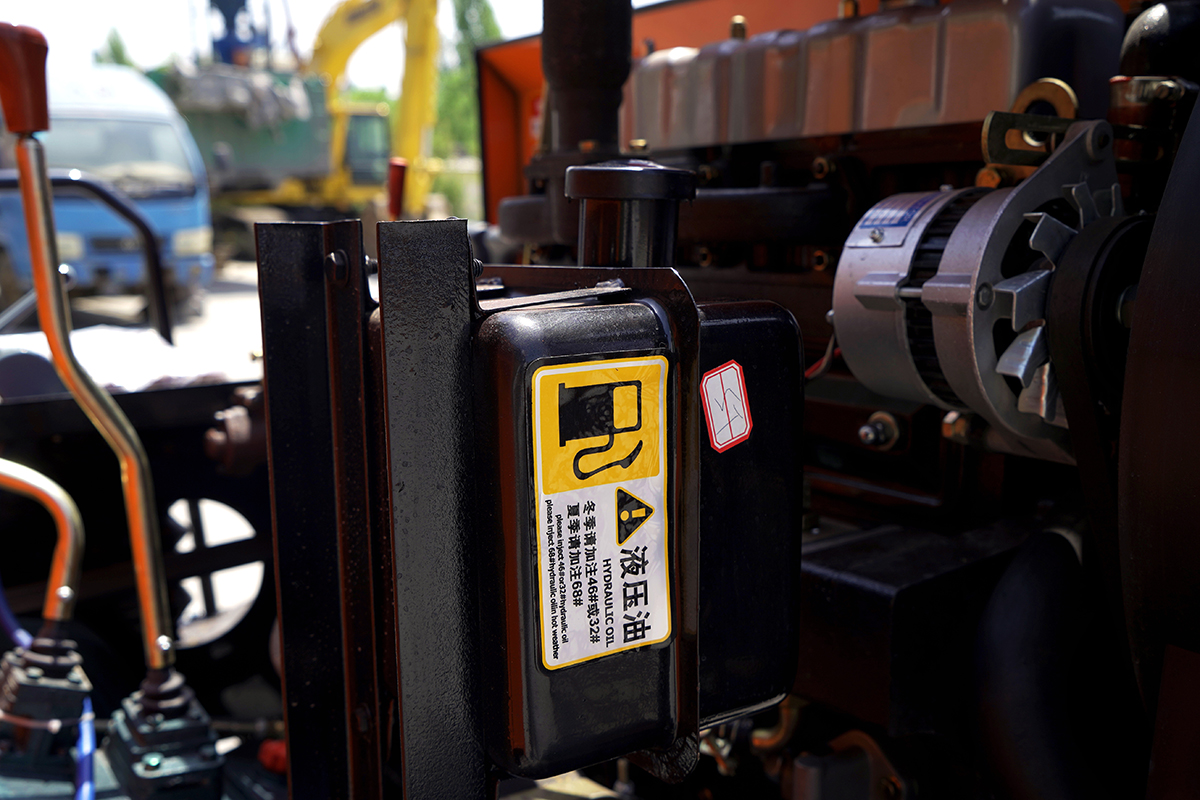 HW5000L履帶運輸車